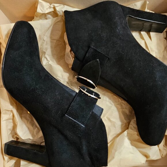 Prada black suede booties - Picture 3 of 9
